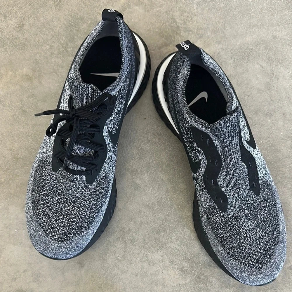 Nike sneakers  Black and Gray Knit Sneakers size 11
